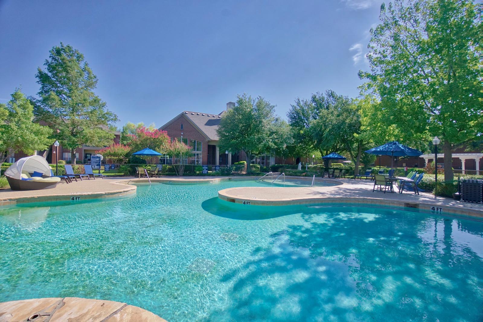 Creekside 121 Apartments, 3620 Huffines Boulevard, Carrollton, TX